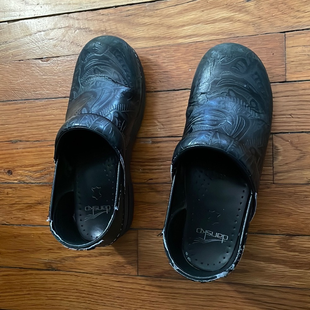 Dansko Professional Tooled Clog. In Used Conditio… - image 1